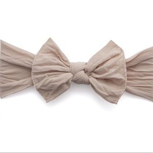 NWOT Baby Bling Bows Blush Knot
